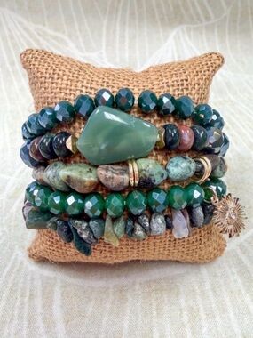 NWT Dylan Jewelry Bracelet Set Firenza Fern Beaded Stretch Layered Boho